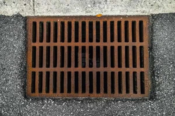 Exterior vent grate requiring cleaning - air duct and dryer vent cleaning services Spokane